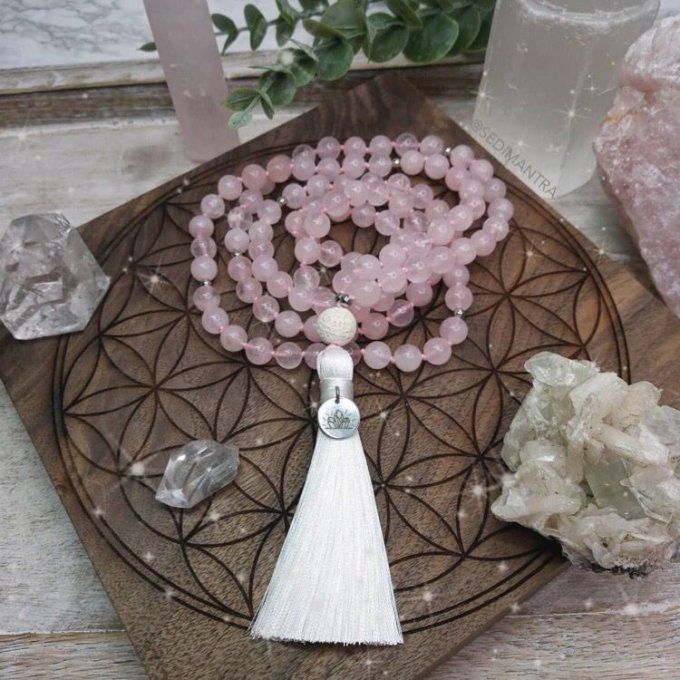 SYMBOLIC JEWELS AND MEDITATION NECKLACE SENT WITH PHOTOGRAPHS