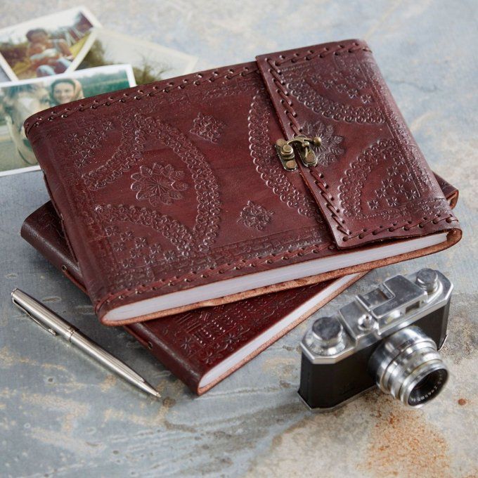 YOUR HANDMADE LEATHER PHOTO ALBUM